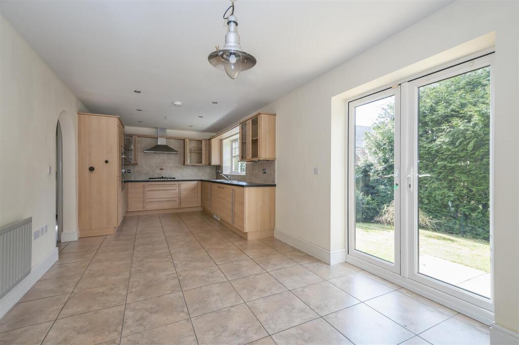 8 Chapel Close9.jpg