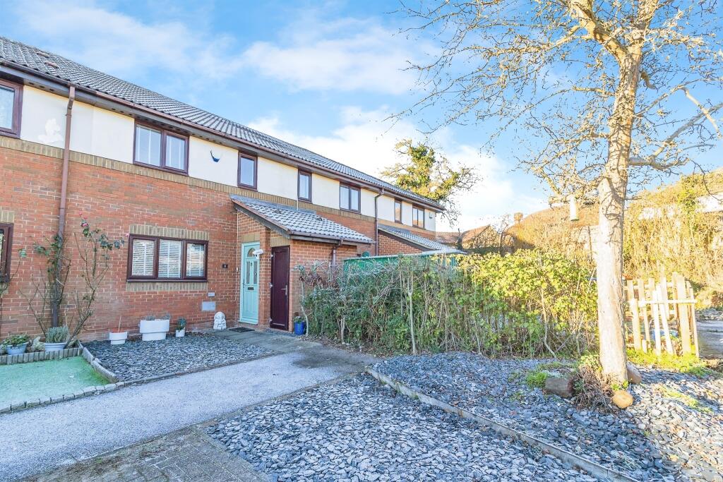 Quince Close, Walnut Tree, Milton Keynes