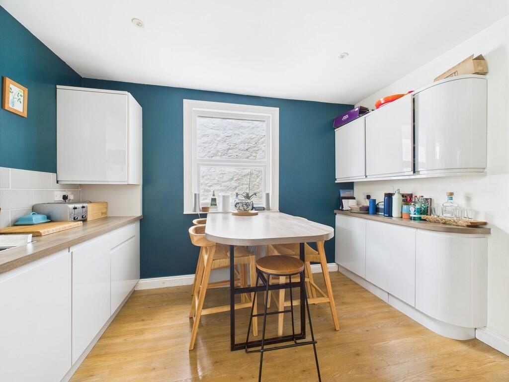 CAM02089G0-PR0541...