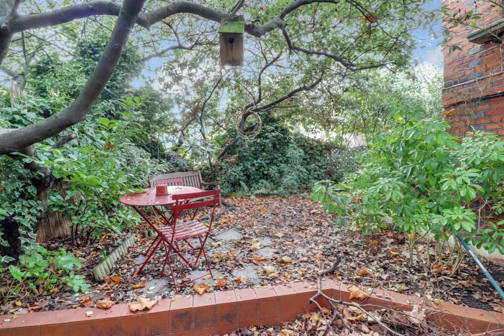 GARDEN.jpg