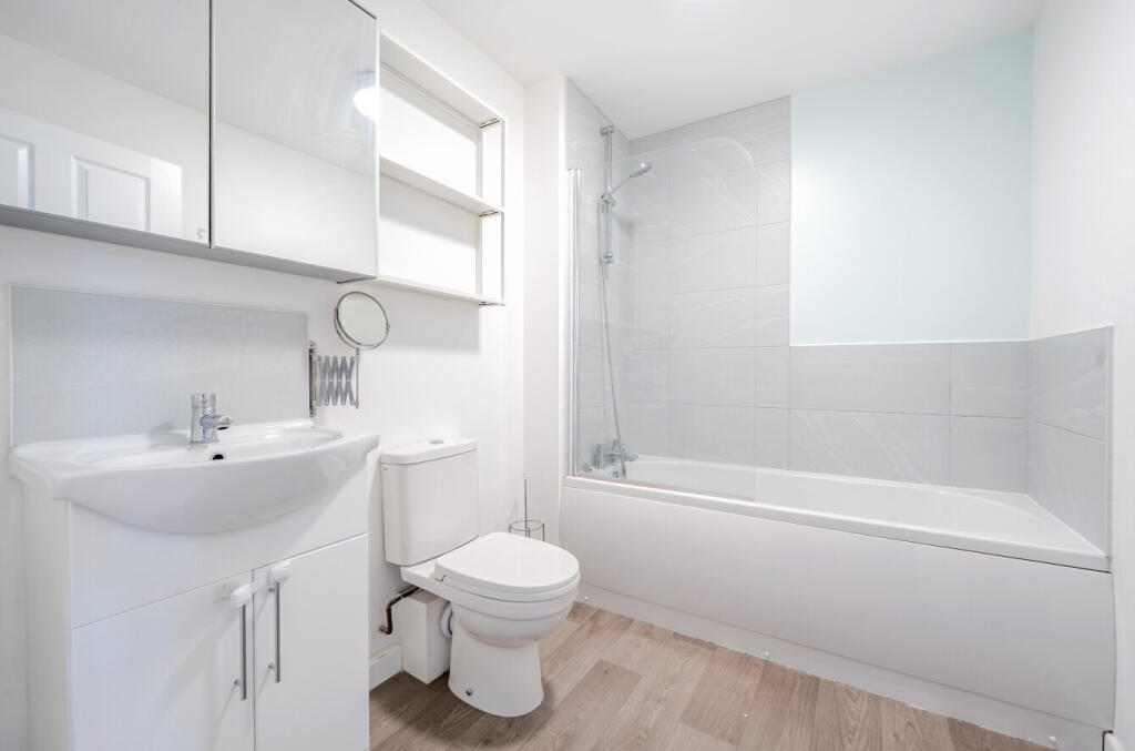 1388086-7-69396c8...