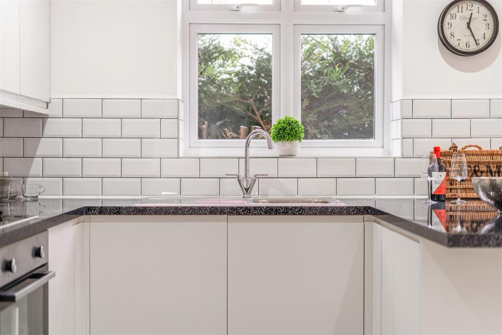 flat 6 272154 - (8).jpg