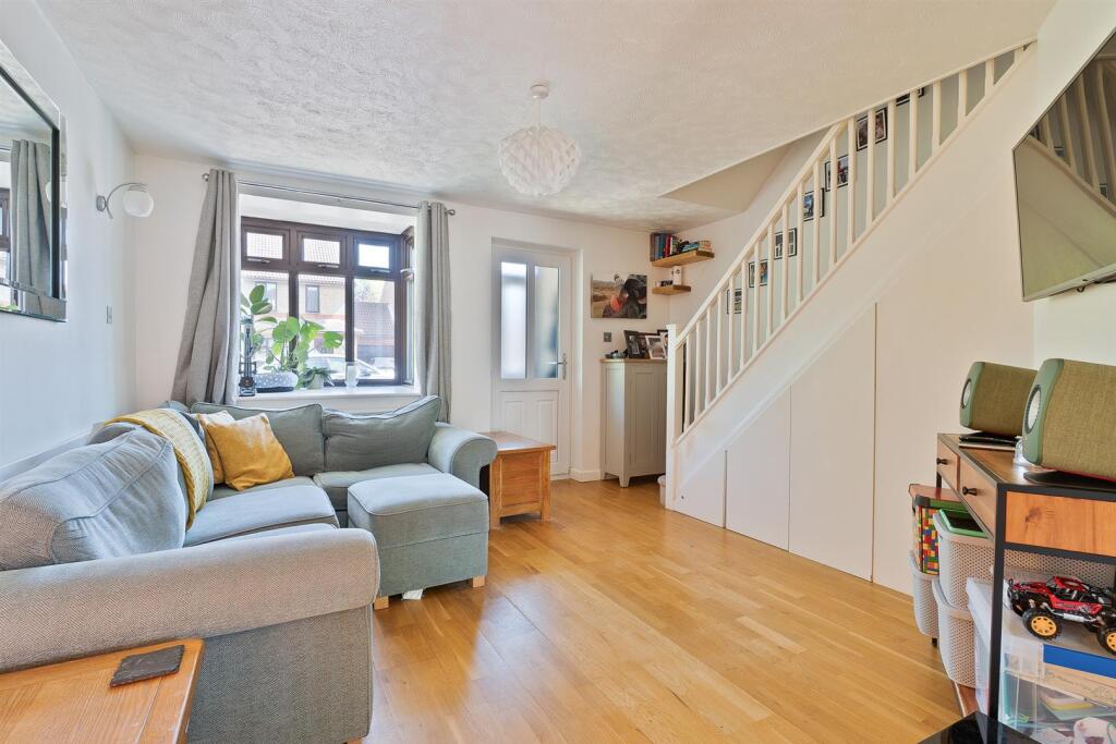 Living Room.jpg