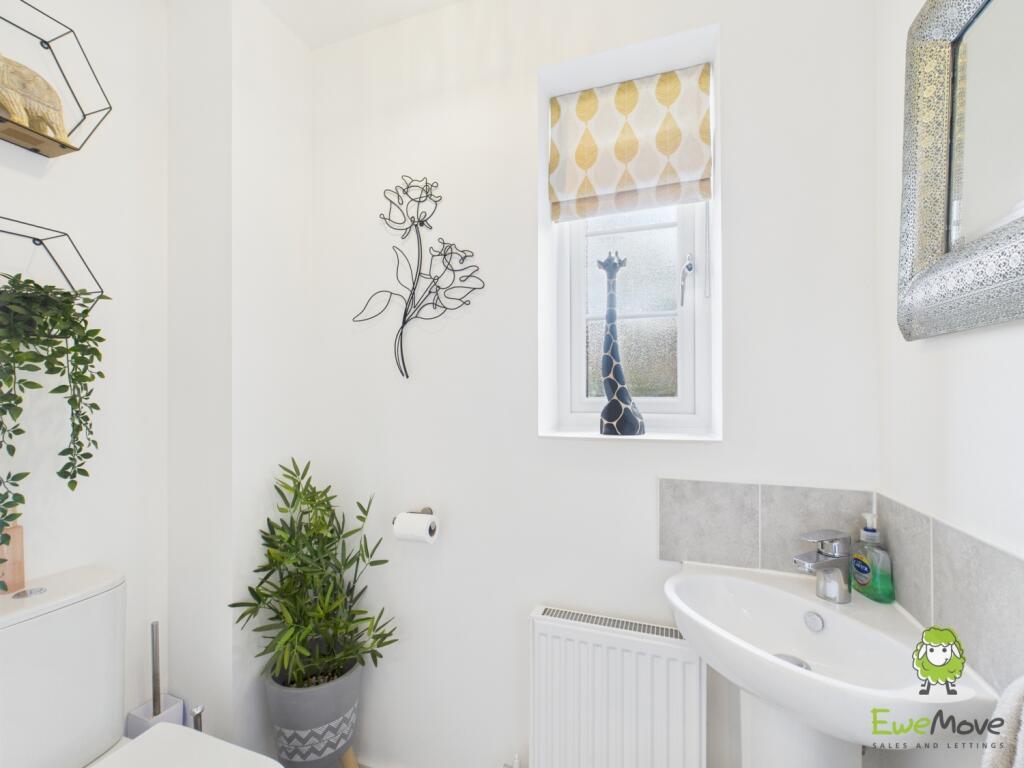 EweMove Estate Agents Basingstoke - Hewitt Road - 