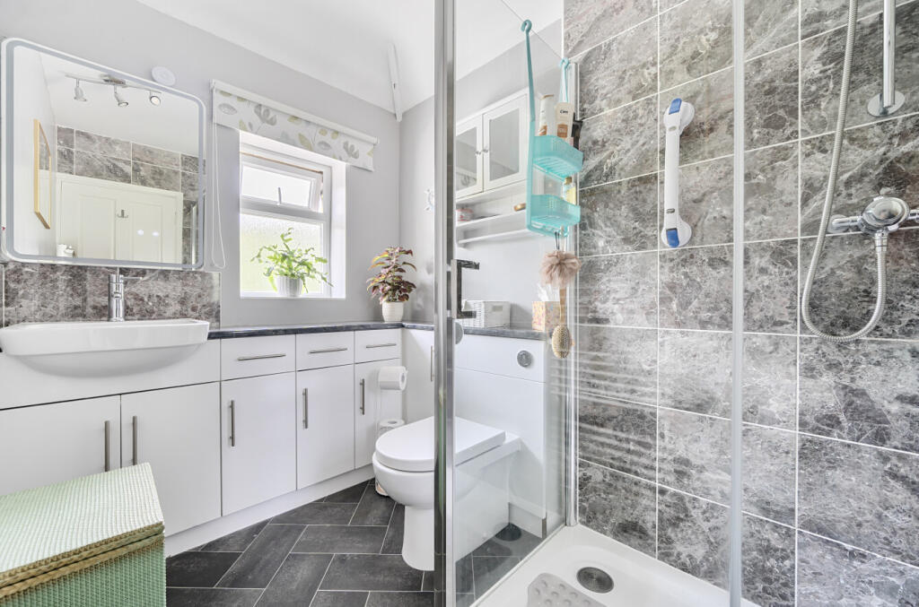 1329151-11-688741...