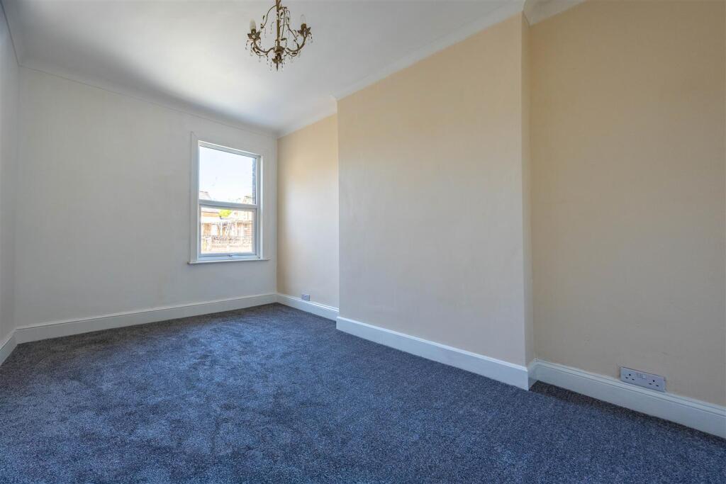 Living Room.jpg