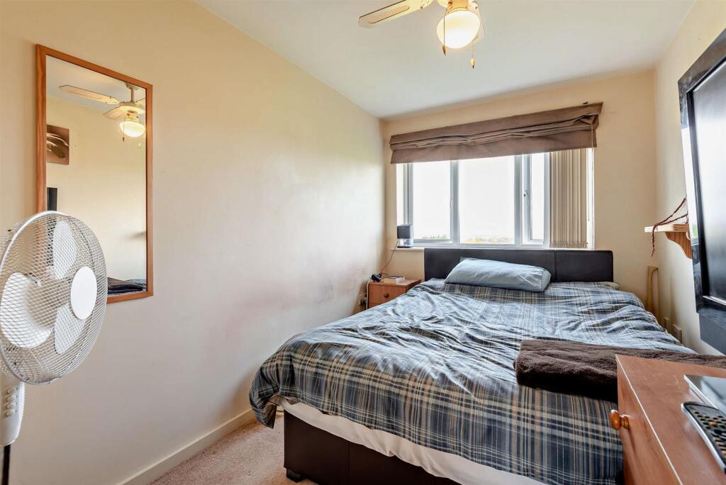 8668511-interior06-800.jpg