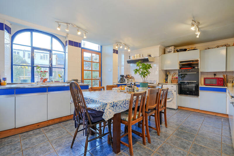 Dining Kitchen 