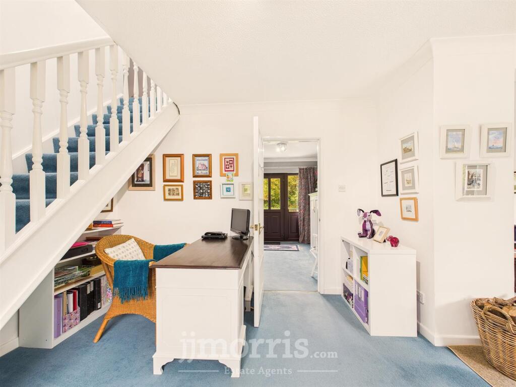 CAM02878G0-PR0091-STILL014.jpg