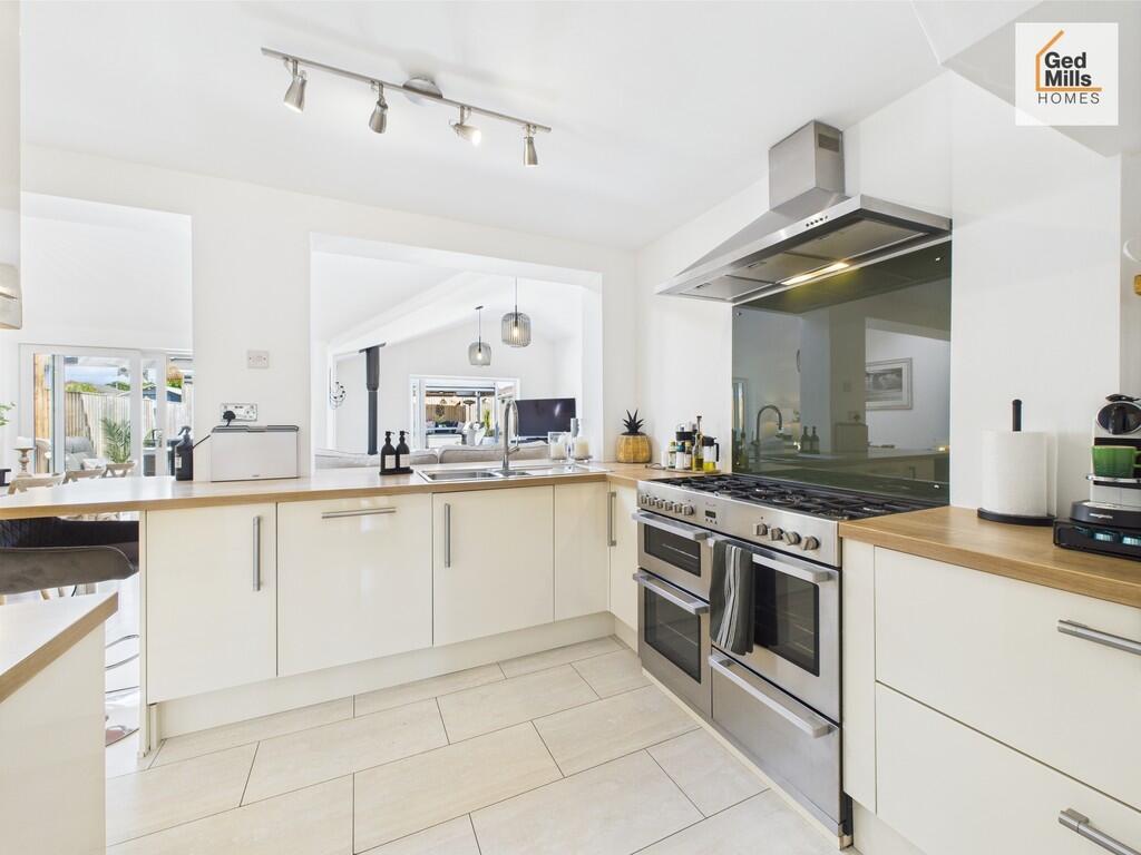 CAM04261G0-PR0047...