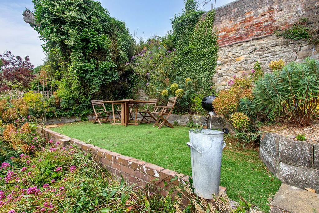 garden.jpg