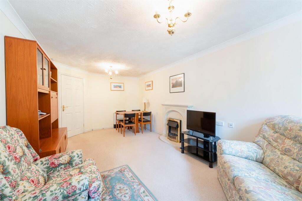 DELACY COURT 34  (8).jpg