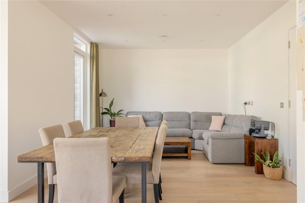 Dining/Family Room
