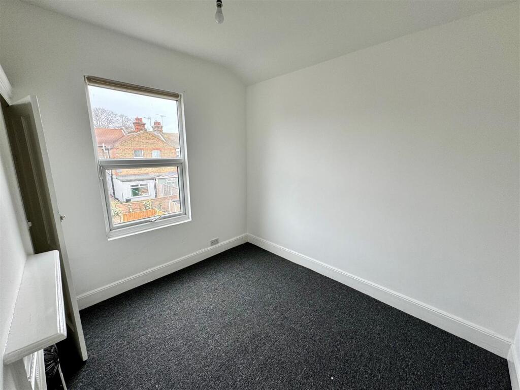 Bedroom3.jpg