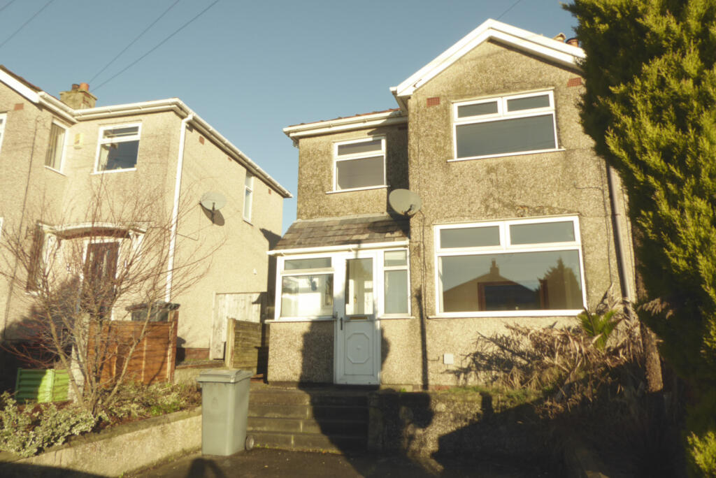 3 bedroom Semi Detached for rent