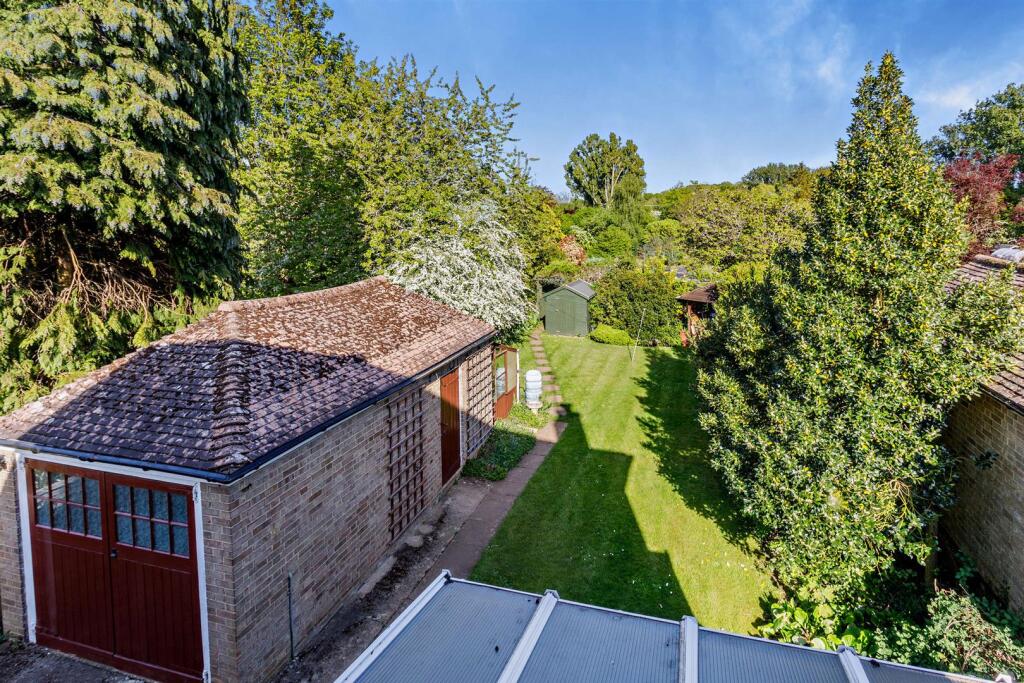 8646187-exterior22-8