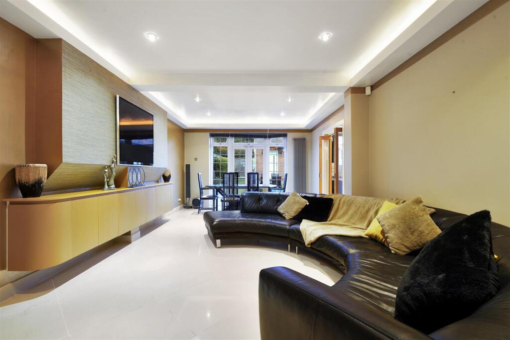 12 Grendon Gardens - 1i71dQNDBPKLdha4VE25.jpg