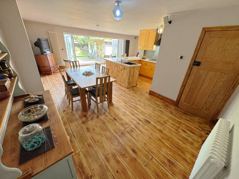 Family Dining Kitchen