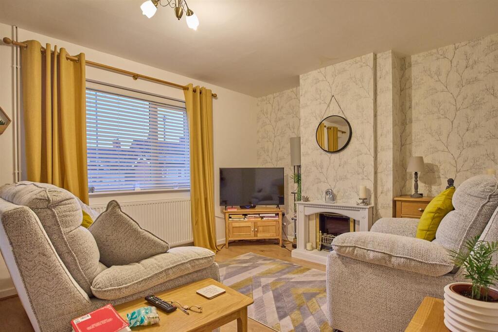 Doctor Cookes Close BW 9.jpg