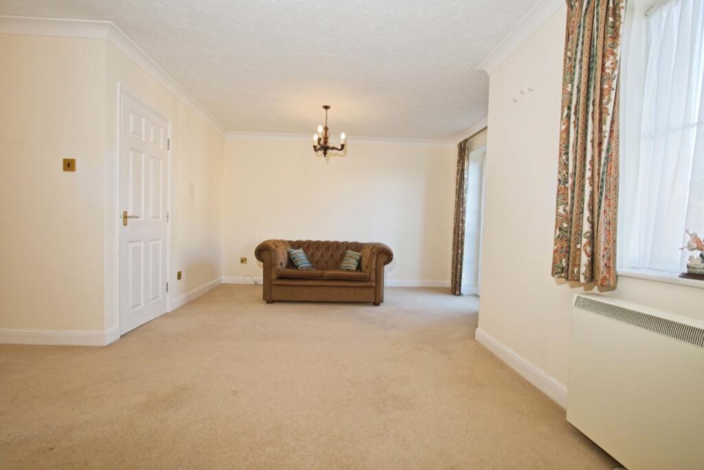 Living/Dining Area