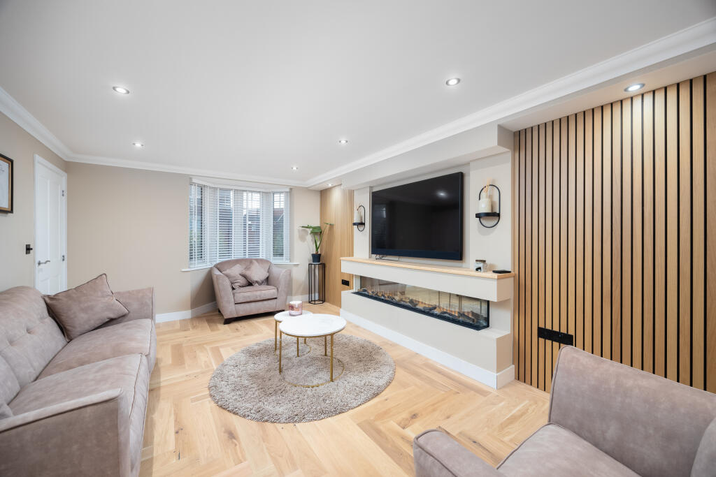 2 Cheddington Grove, HP22 7AB-16