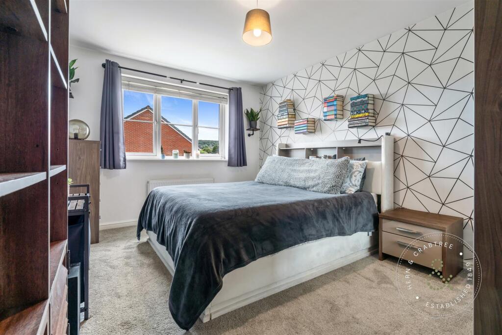 Long Heath Close, Hern Crabtree (34).jpg