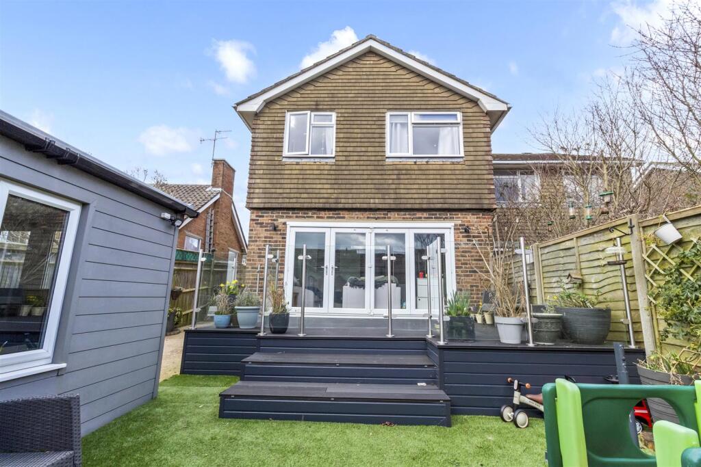 Greenoaks 30-023.JPG