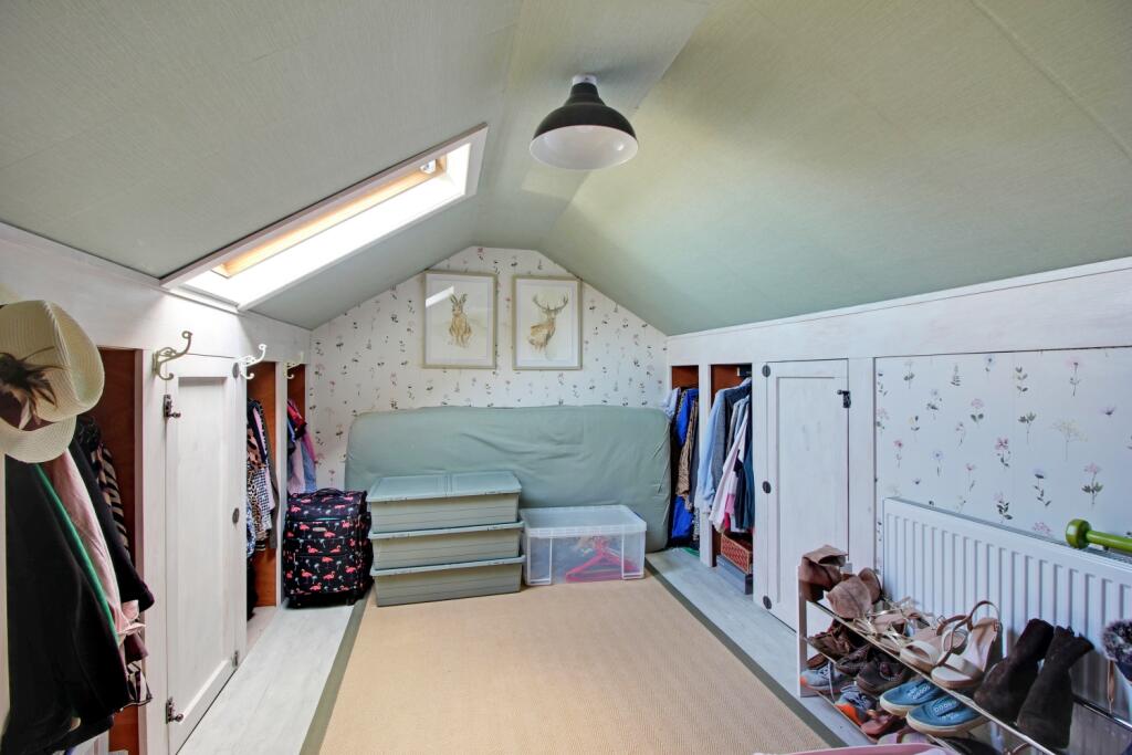 Office-Dressing Room