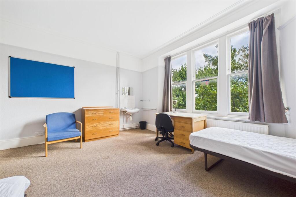 121 Redland Road, Redland, Bristol, BS6 6QX | Free