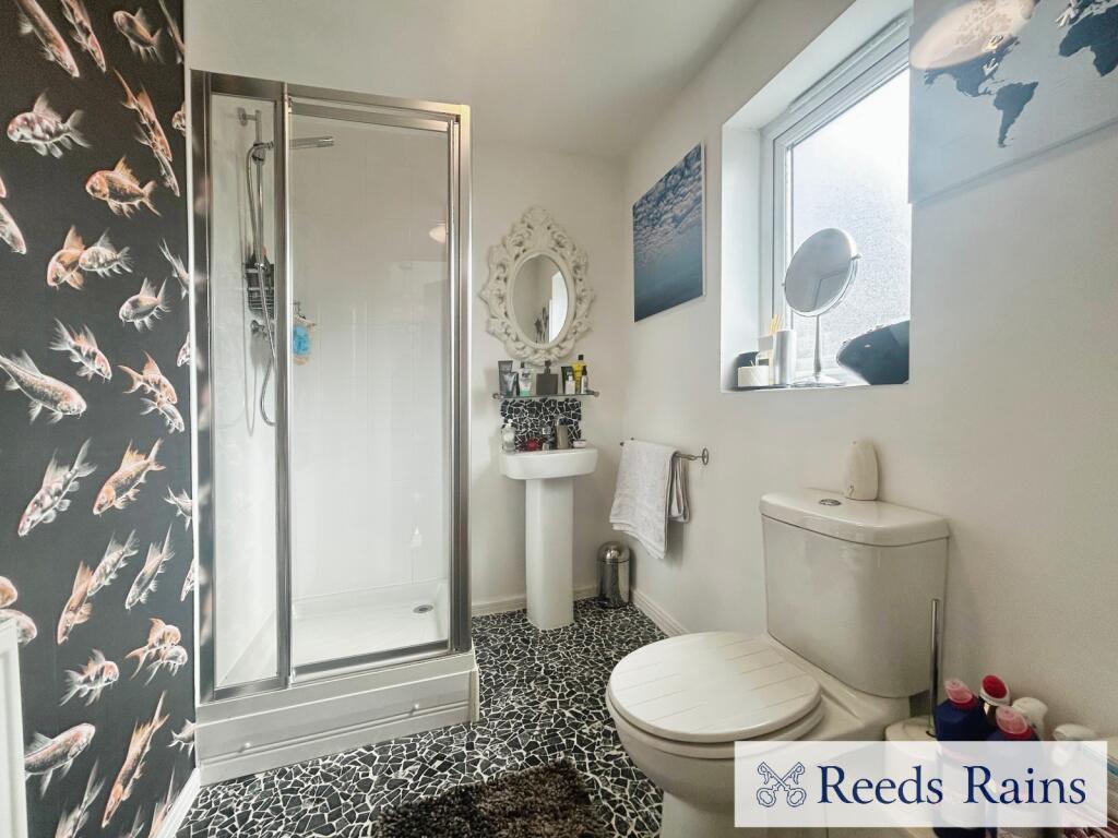 Bedroom 3 Ensuite