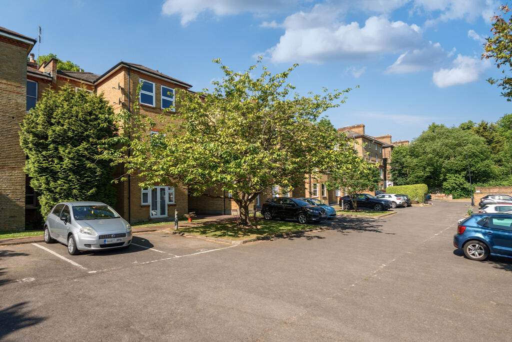 1298974-4-682c48e...