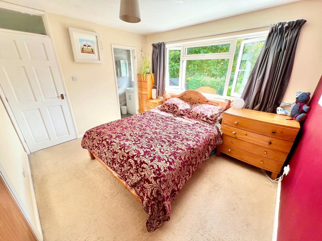 IMG-20240916-WA00...