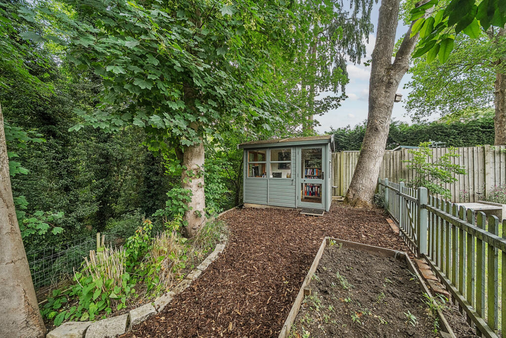 1316803-23-685d34...