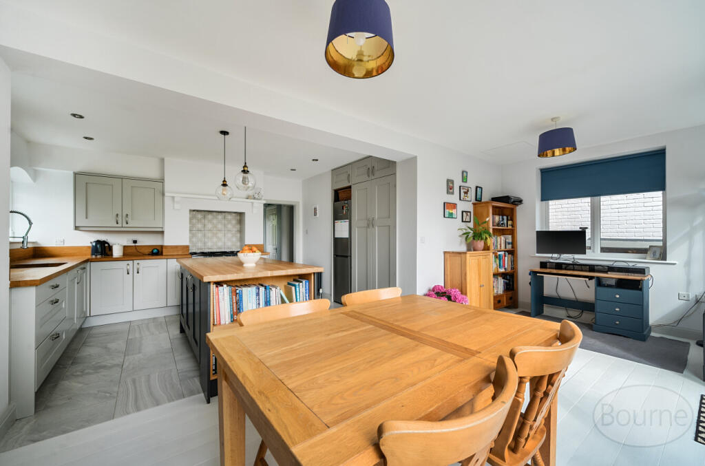 3a85a70f-960c-42e...