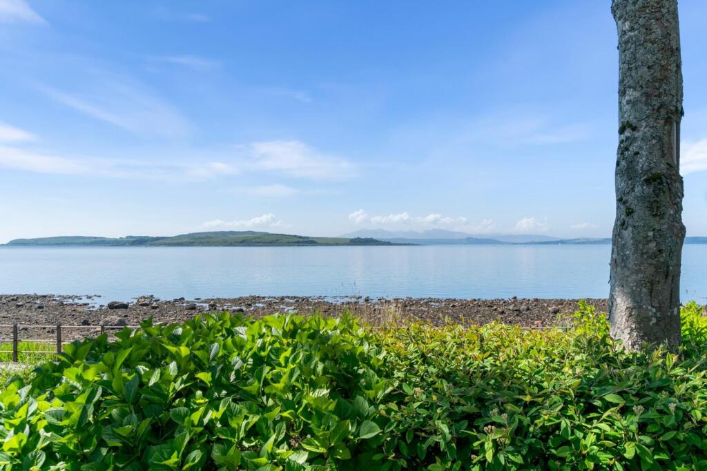 3_19 rosebank gardens, largs  (3).jpg