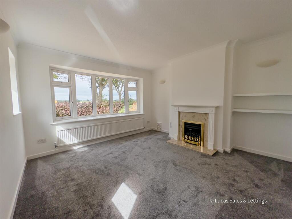 112 Gipsy Lane Kettering-15.jpg