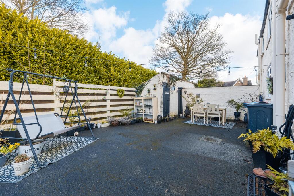 Stables Close-19.jpg