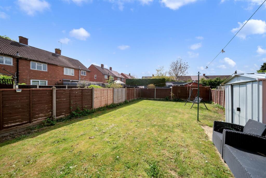 56 Kestrel Road-01.jpg