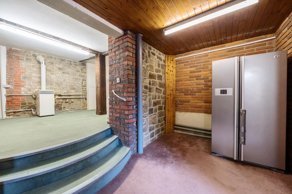 Kitchen / Dining
