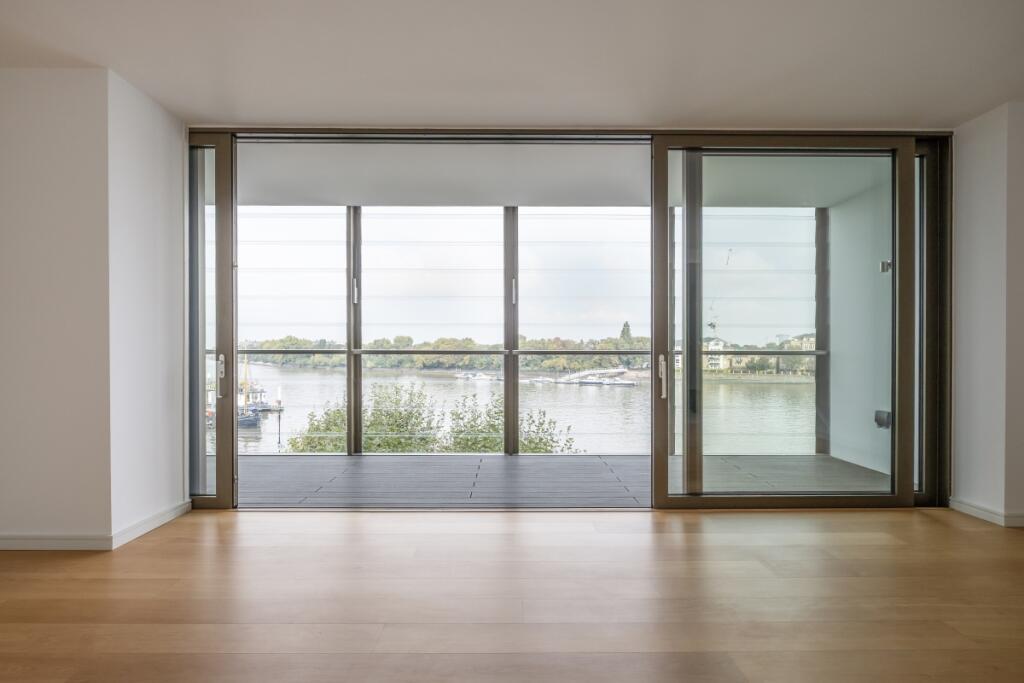 Apartment-201-9-E...
