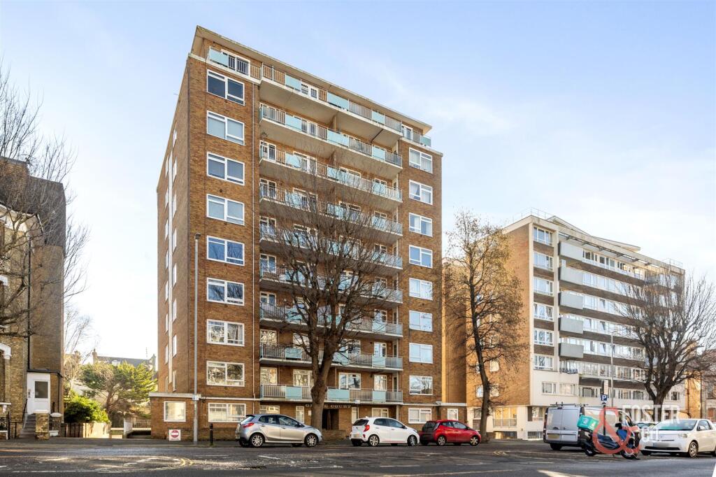 The Drive, Grove Court 25-021-1.jpg