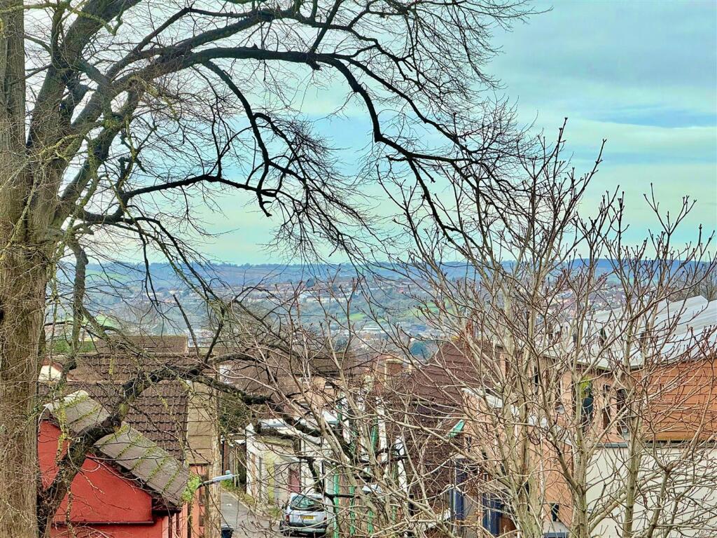 32 Barrington court32.jpeg