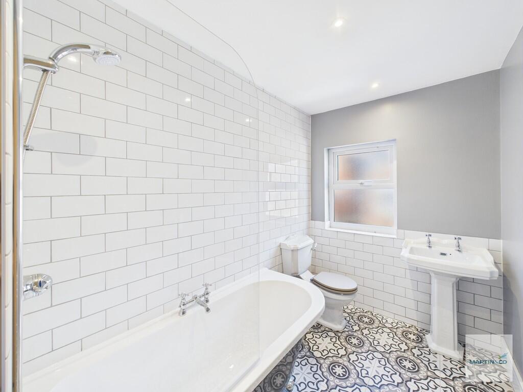 CAM03394G0-PR0336...