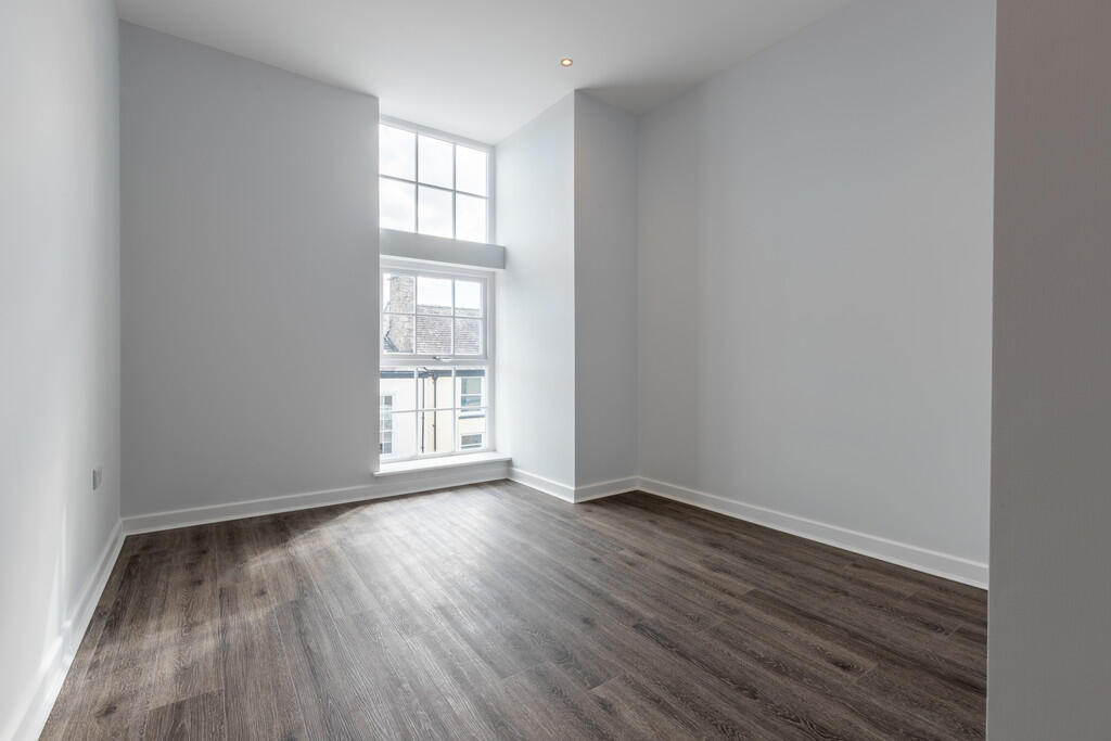 Apt 3 Bedroom 1 w...