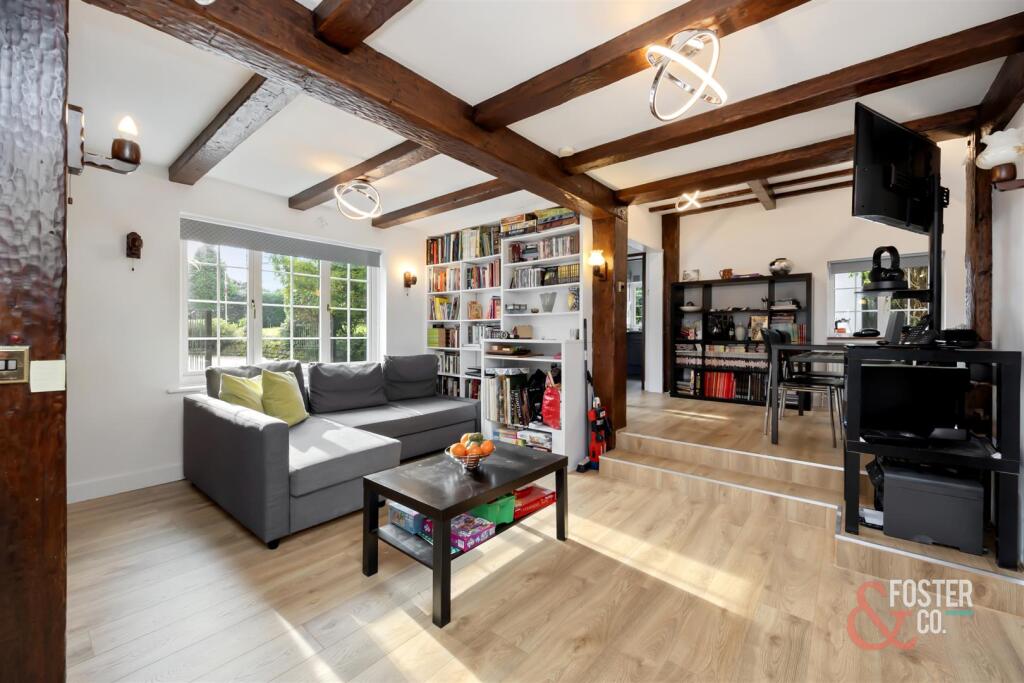 Cuckfield Lane, Stable Cottage-006.jpg