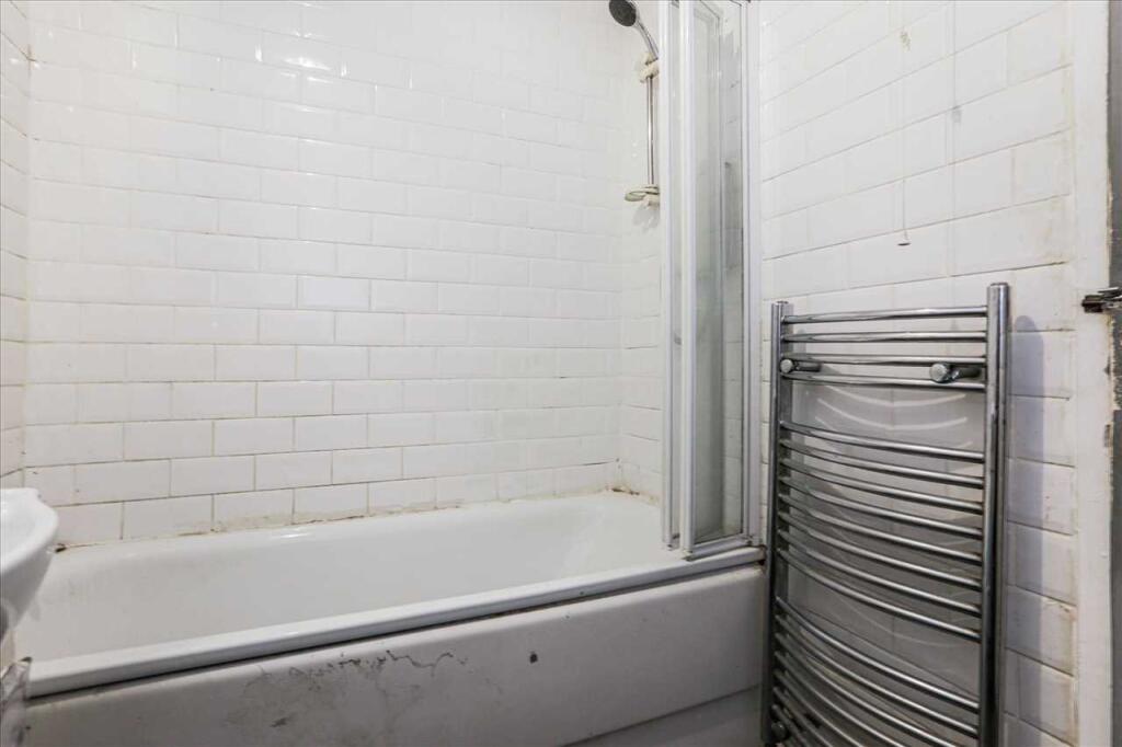 Bathroom (2)