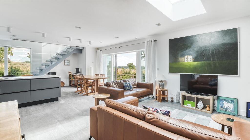 Living Kitchen/Dining/Family Room