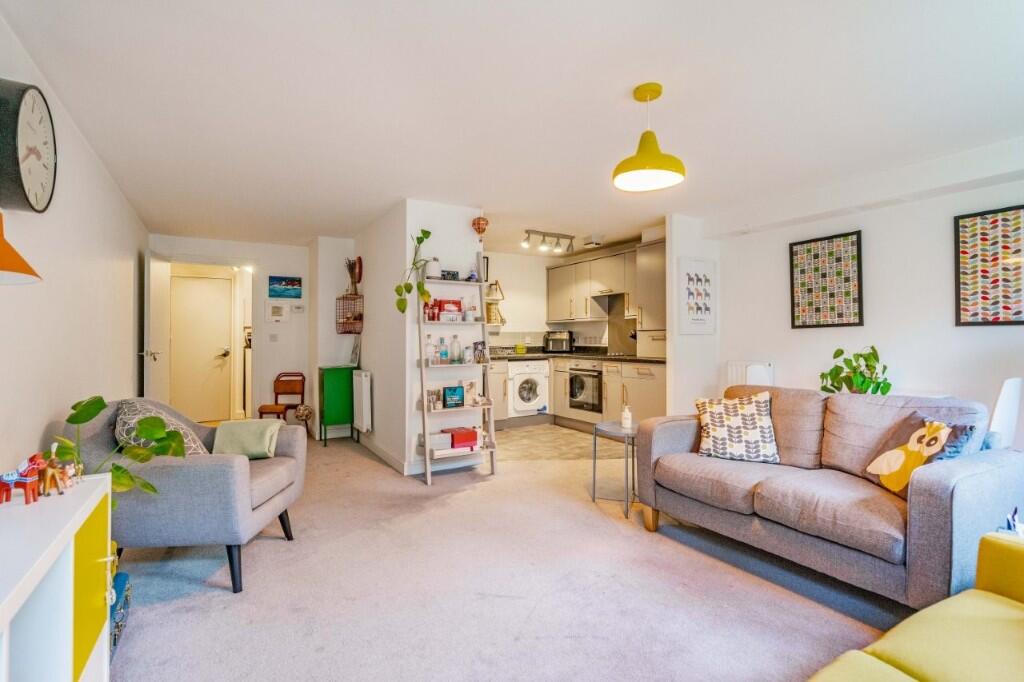 Medway Road , Tunbridge Wells, Kent, TN1