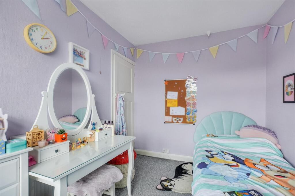 Bedroom 2_2.jpeg