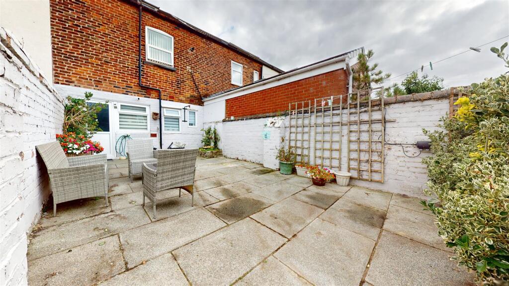 Lyme Street Rear Garden